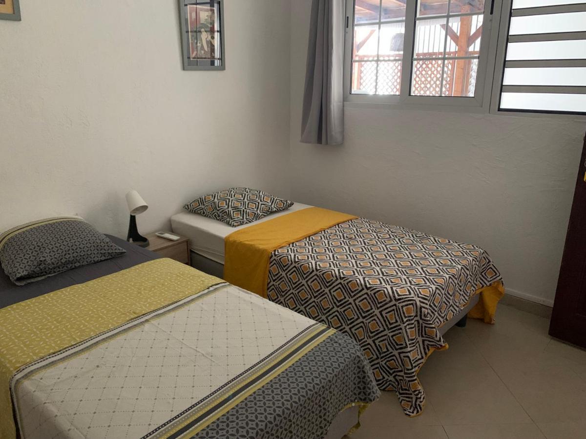 Pelikan Chambres D'Hotes Pointe-a-Pitre  Ngoại thất bức ảnh